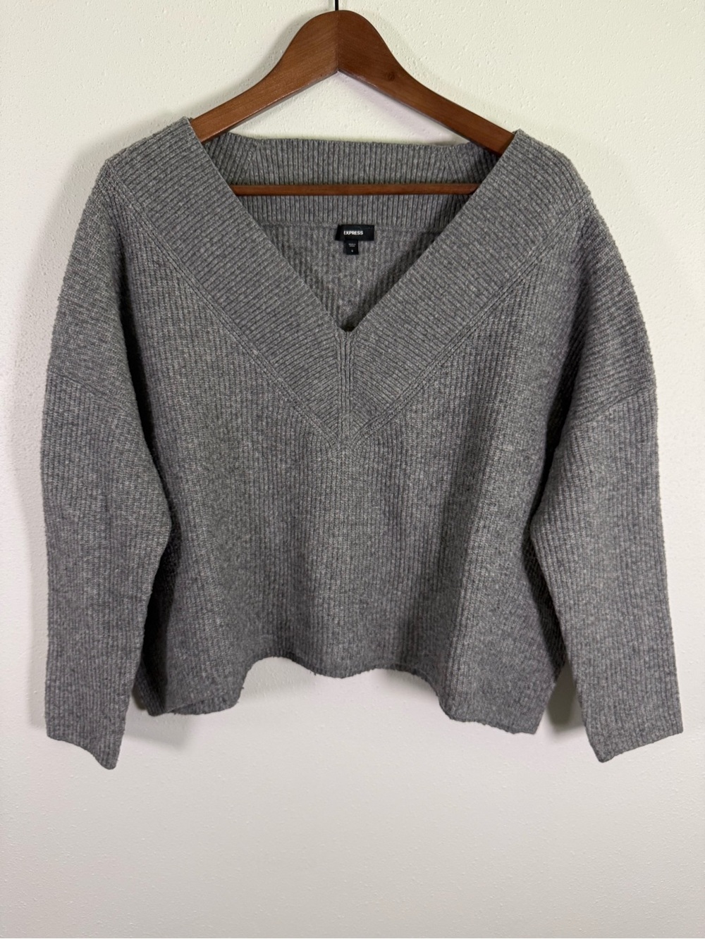 Express Gray Oversized V Neck Ribbed Sweater Small Slouchy Wide Sleeve